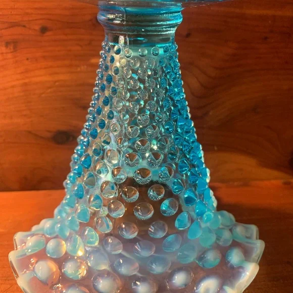 Vintage Fenton Blue Opalescent Hobnail Ruffled Pedestal 6” Vase- Art Collectible - Picture 10 of 11